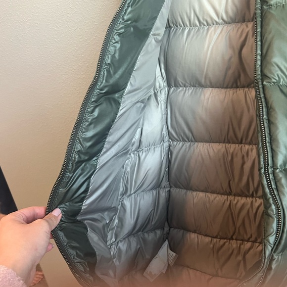 XS PRADA moss color puffer jacket - Picture 6 of 9